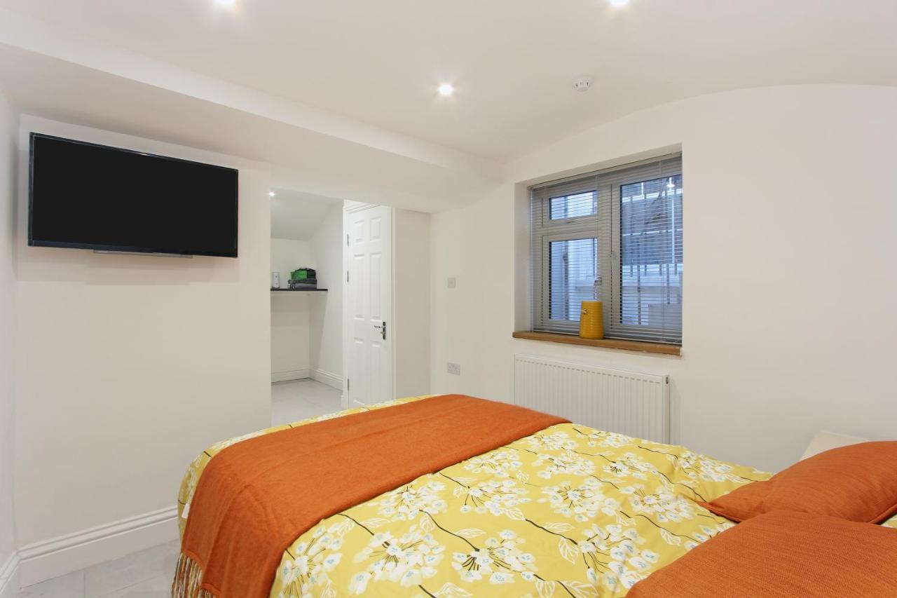 Apartamento Splendid Flat In Kensington Olympia Londres Exterior foto