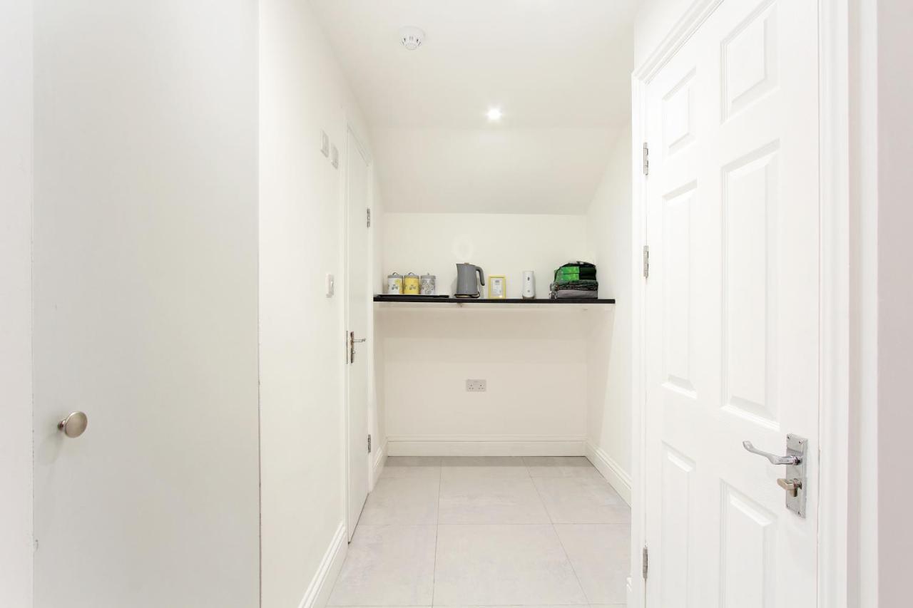 Apartamento Splendid Flat In Kensington Olympia Londres Exterior foto