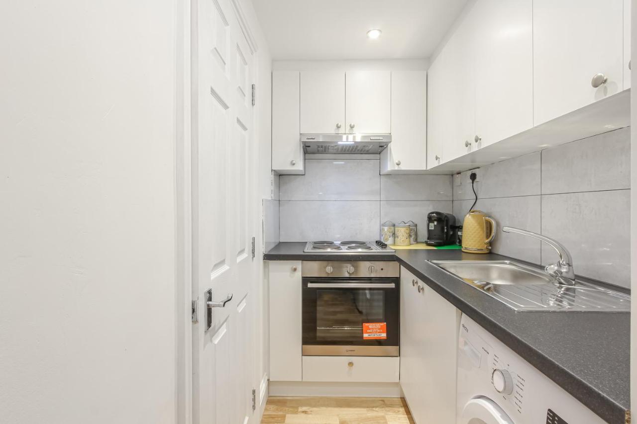 Apartamento Splendid Flat In Kensington Olympia Londres Exterior foto