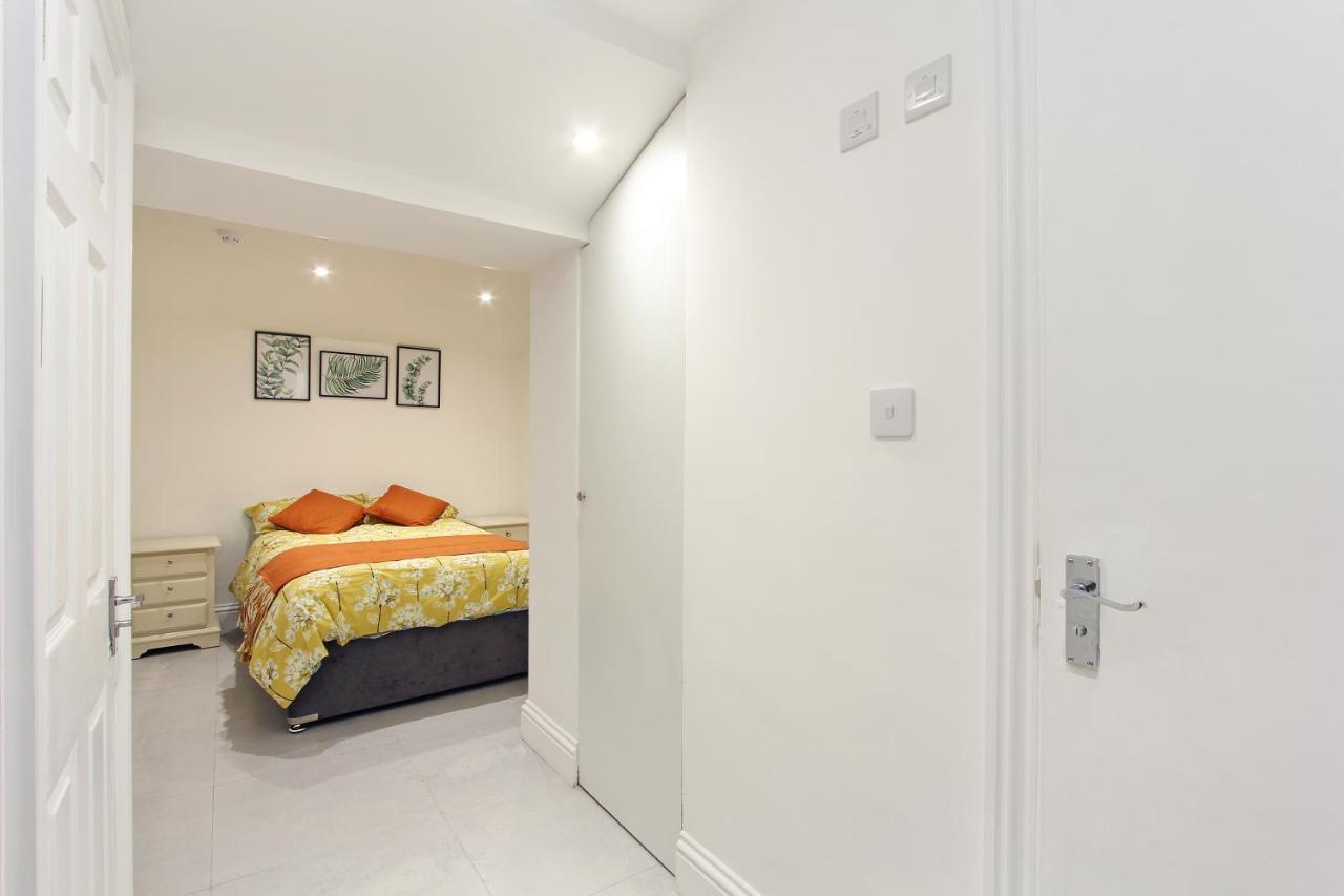Apartamento Splendid Flat In Kensington Olympia Londres Exterior foto